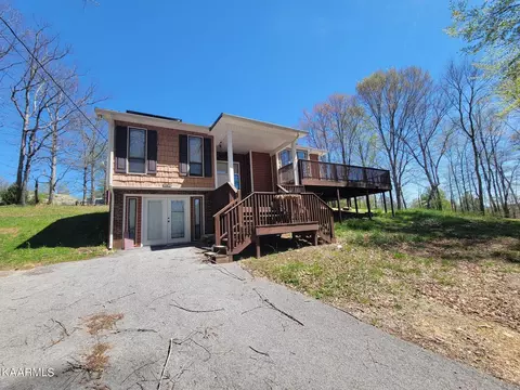 346 Hc Smith Dr, Oneida, TN 37841