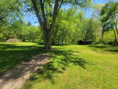 1054 Franklin Loop Loop, Clarkrange, TN 38553 photo 33