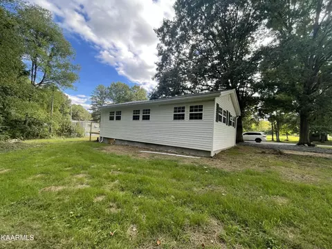 521 Sweat Rd, Grimsley, TN 38565 photo 6
