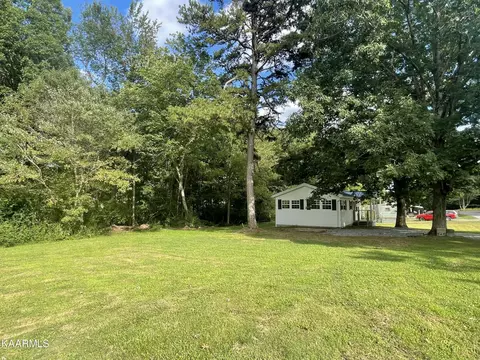 521 Sweat Rd, Grimsley, TN 38565 photo 9