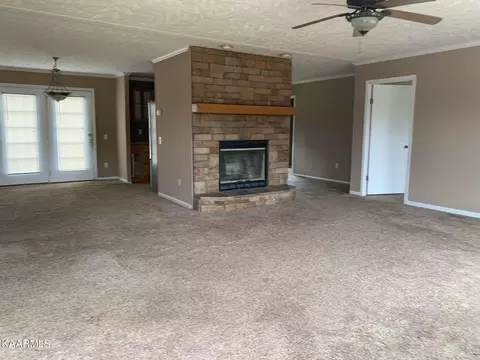 106 Aytes Ln, Lancing, TN 37770 photo 6