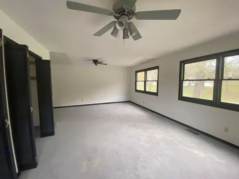 204 E Seneca Cir, Oneida, TN 37841 photo 9
