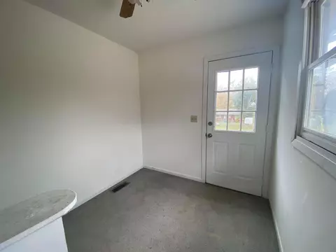 204 E Seneca Cir, Oneida, TN 37841 photo 18