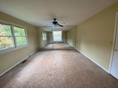 204 E Seneca Cir, Oneida, TN 37841 photo 23