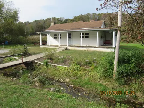110 Spring St, Lancing, TN 37770 photo 2