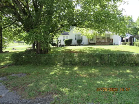 1207 Spring St, Lancing, TN 37770 photo 2