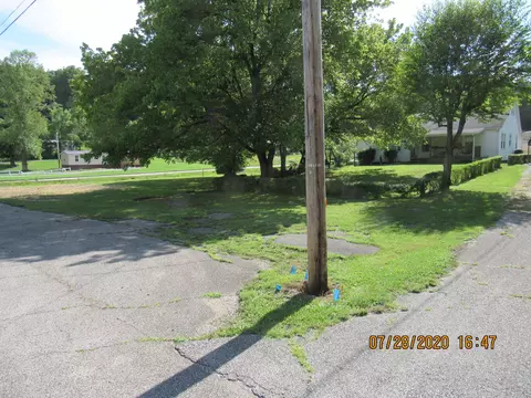 1207 Spring St, Lancing, TN 37770 photo 3