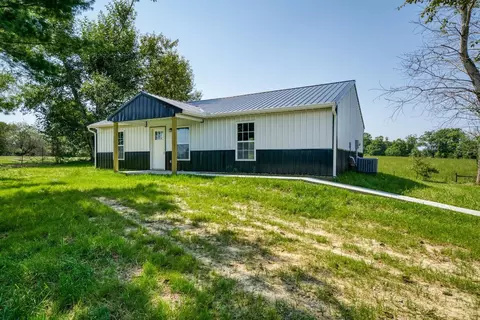 680 Sweat Rd, Grimsley, TN 38565 photo 2
