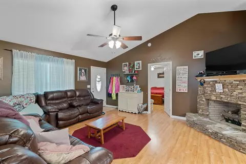 917 Buffalo Tr, Clarkrange, TN 38553 photo 6