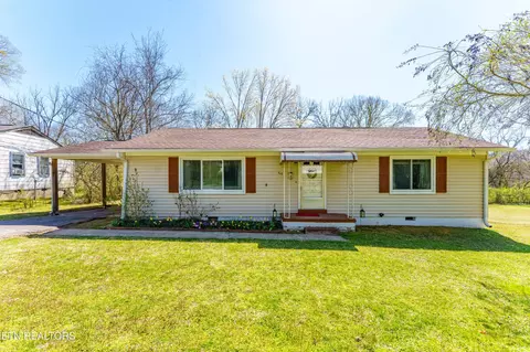 111 Rand Cir, Oak Ridge, TN 37830