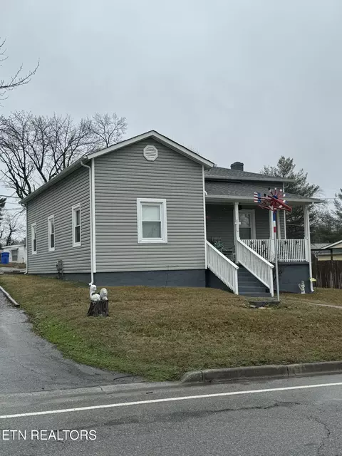 1234 N Wright Rd, Alcoa, TN 37701