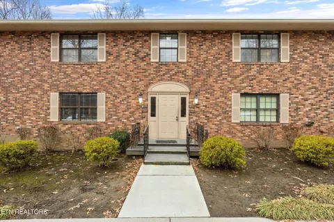 810 Highland Dr #201, Knoxville, TN 37912