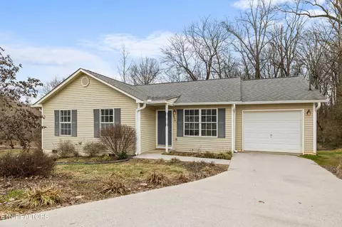 5974 Warrenpark Ln, Knoxville, TN 37912