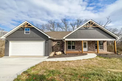 2701 Vista Meadows Ln, Sevierville, TN 37876