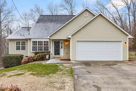 8290 Oak Terrace Ln, Powell, TN 37849