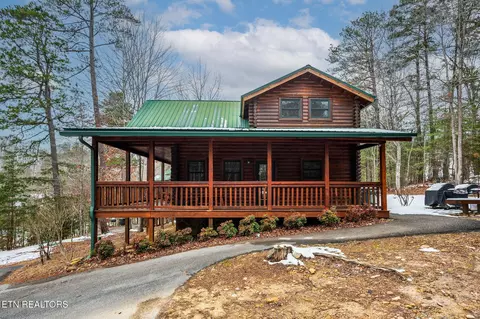 2824 Ridge Creek Cir, Sevierville, TN 37876