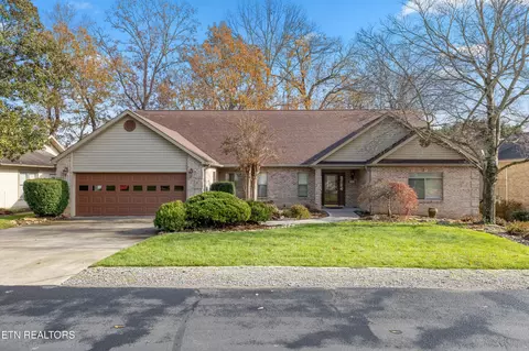 306 Saligugi Ln, Loudon, TN 37774