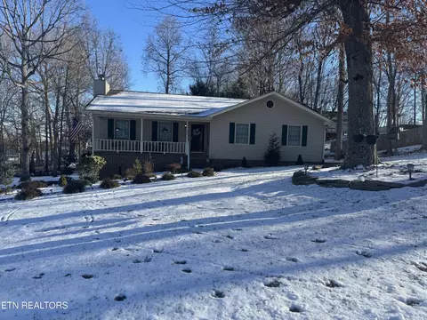 256 W Harmony Acres Dr, Jonesborough, TN 37659