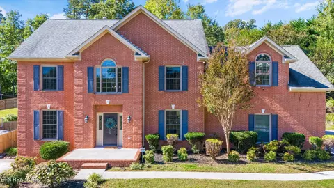 905 Shade Tree Ln, Knoxville, TN 37922
