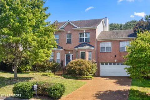 9012 Roemeadow Ln, Knoxville, TN 37922