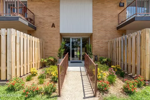3104 N Broadway St #A5, Knoxville, TN 37917