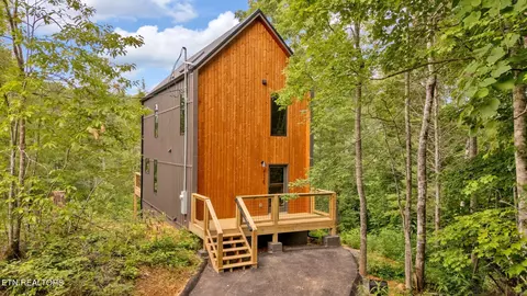 4125 Mountain Rest Way, Sevierville, TN 37876