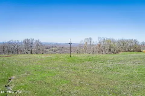 582 Anderson Rd, Byrdstown, TN 38549