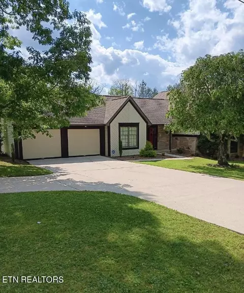 35 Kings Row, Crossville, TN 38571