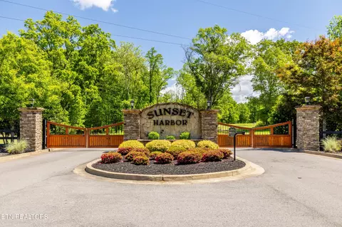 0 Peaceful Pt, Dandridge, TN 37725