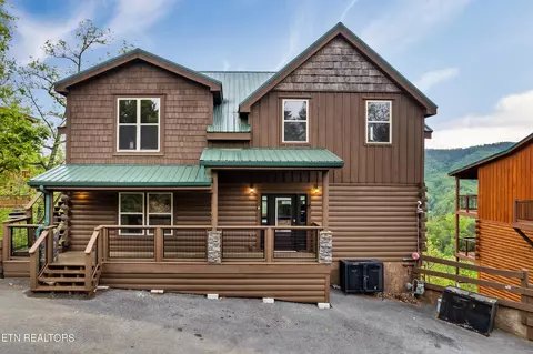 4105 Sherwood Heights Way, Pigeon Forge, TN 37863