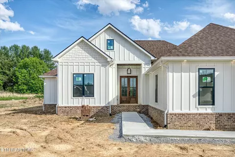 862 Keating Loop, Crossville, TN 38555