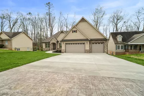 189 Chahyga Way, Loudon, TN 37774