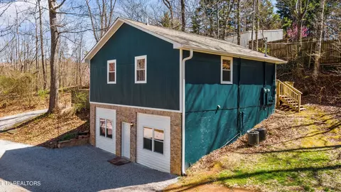 8626 Hill Rd, Knoxville, TN 37938
