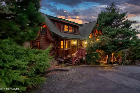 2020 Bear Creek Way, Sevierville, TN 37862