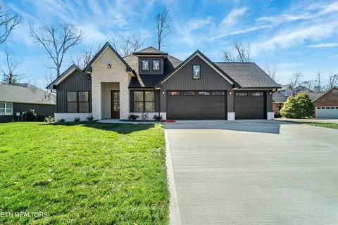 225 Mialaquo Cir, Loudon, TN 37774