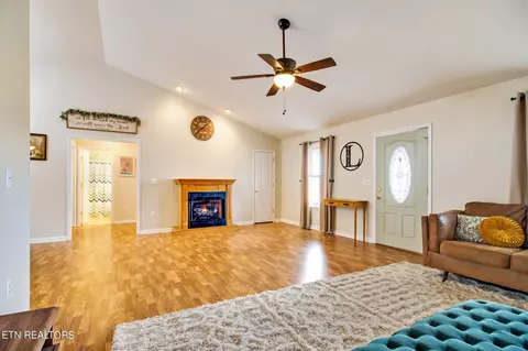 1002 Haley Rd, Clarkrange, TN 38553 photo 5