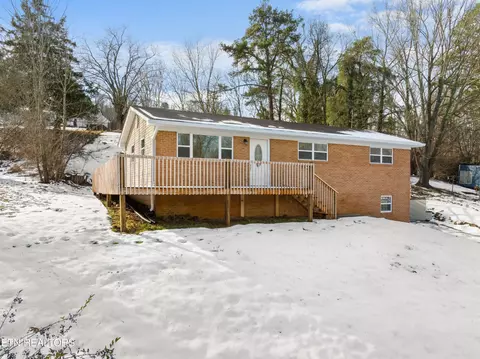 419 Parker Rd, Morristown, TN 37813