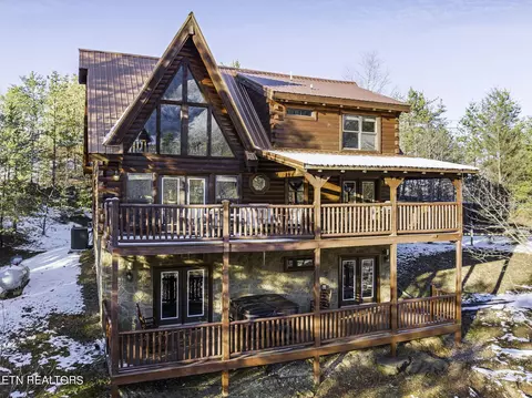 3939 Aryel Overlook Way, Sevierville, TN 37862