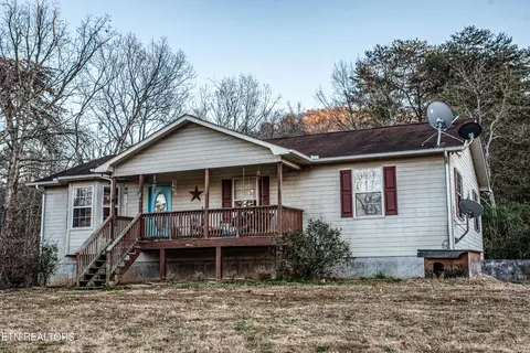 585 Lester Whitt Rd, Rutledge, TN 37861
