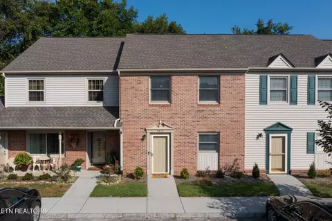 4415 Washington Ct, Knoxville, TN 37917