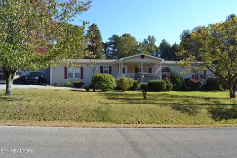 130 Allison Cove Dr, Harriman, TN 37748