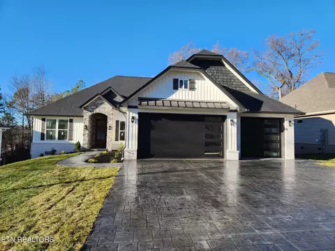 212 Mialaquo Cir, Loudon, TN 37774