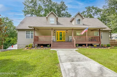 108 Satsuma Dr, Crossville, TN 38555