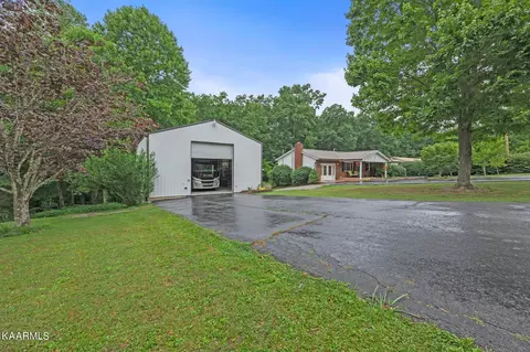 340 Prentice St, Crossville, TN 38555