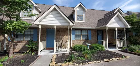 455 Bramblewood Ln #8, Knoxville, TN 37922