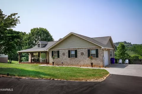 349 Constellation Lane Ln, Kodak, TN 37764