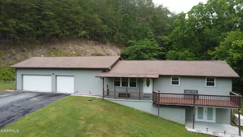 3224 Old Mountain Rd, Sevierville, TN 37876