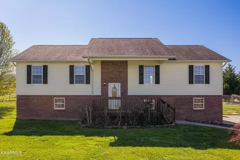 2805 English Valley Ln, Sevierville, TN 37876