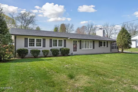 760 Fairbanks St, Cookeville, TN 38501