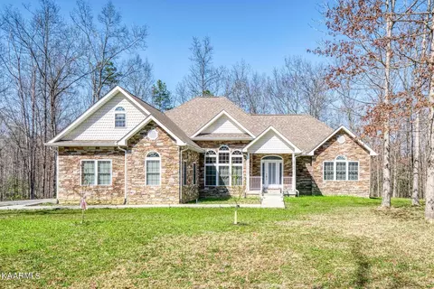 219 Victoria Cir, Jamestown, TN 38556